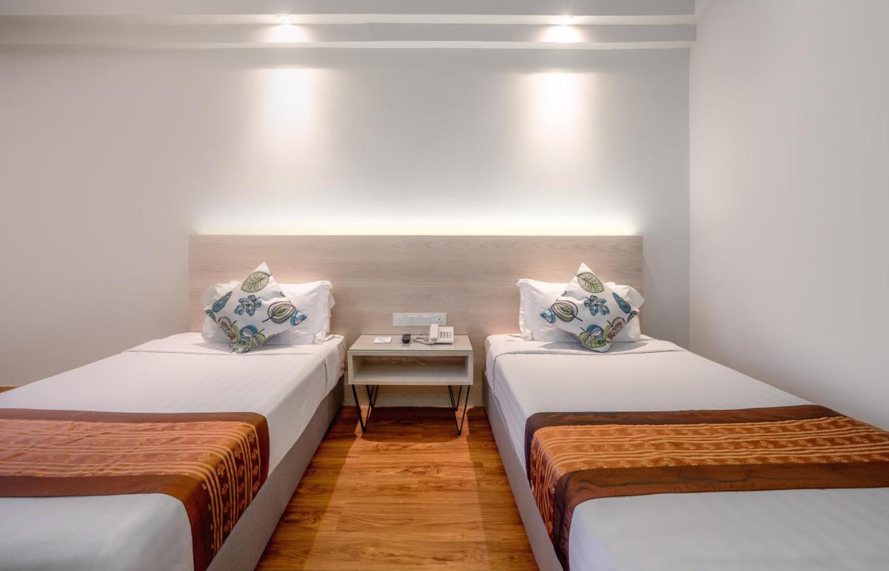 Crystal Crown Jb Hotel 3*