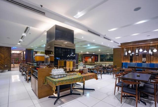 Crystal Crown Jb Hotel 3*